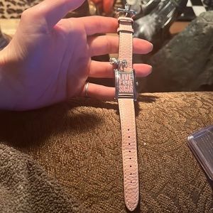 Juicy watch - live for juicy